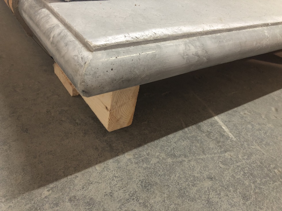 Bull nose corner